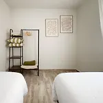Chillahomes 003 *